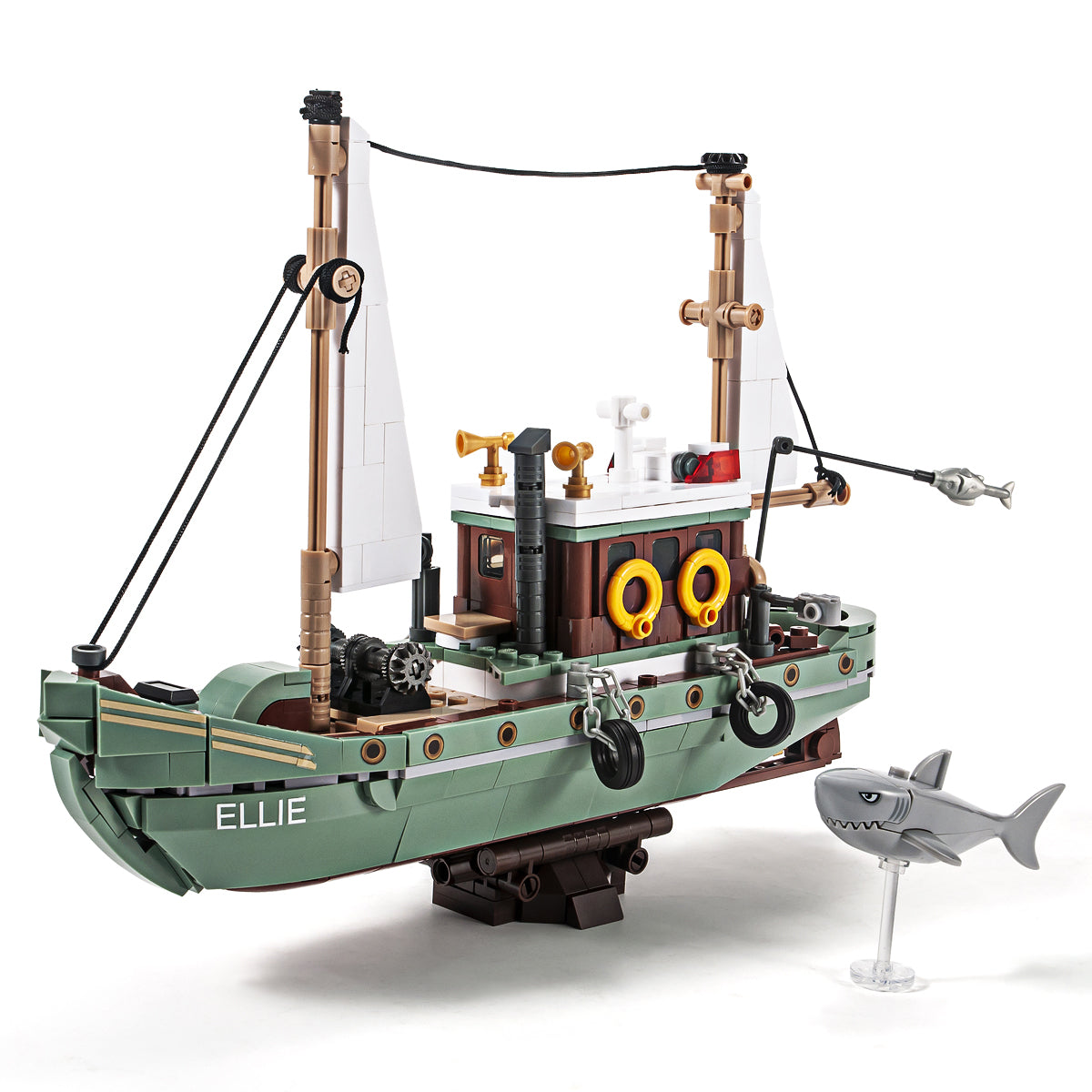 DAHONPA Ship Series Double Pole Fishing Boat Building Blocks Set with 610 Pieces