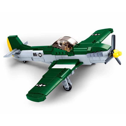 DAHONPA P51D 战斗机军用飞机积木套装，含 1 个人物，323 块空军积木玩具，送给儿童和成人的礼物。 