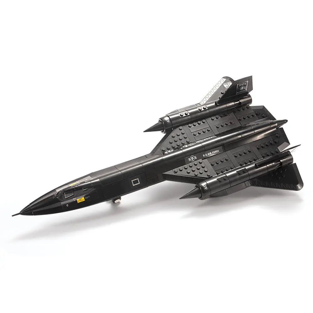 DAHONPA SR71 Blackbird military reconnaissance aircraft model built from premium Building Blocks