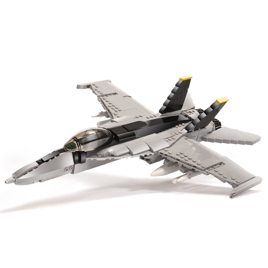 DAHONPA F/A-18E 大黄蜂战斗机军用飞机积木套装，含 1 个人物，682 块空军积木玩具，送给儿童和成人的礼物。 